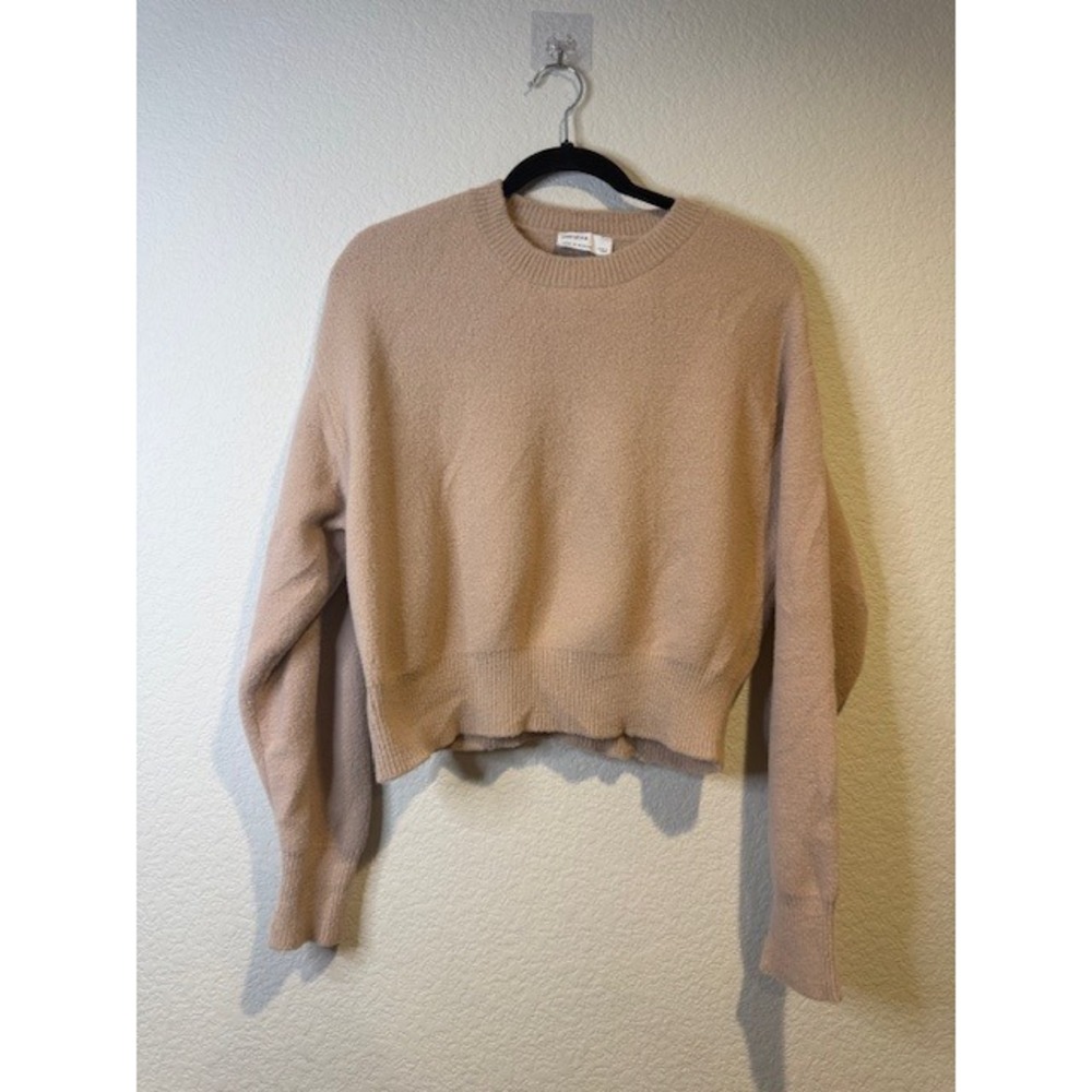 Bershka Womens Tan Fuzzy Knit Cropped Crewneck Sweater Size M‎